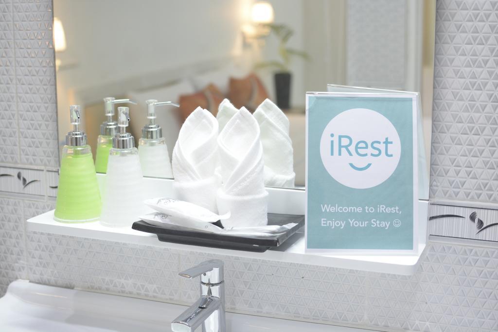 Irest Ao Nang Seafront Hostel Ngoại thất bức ảnh