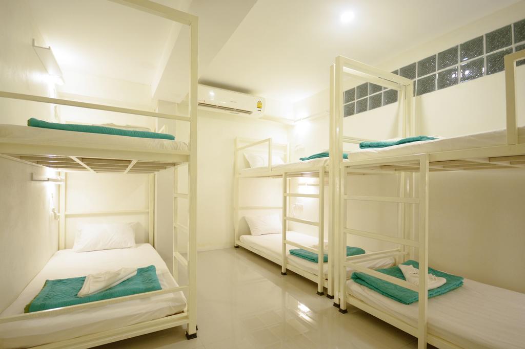 Irest Ao Nang Seafront Hostel Ngoại thất bức ảnh