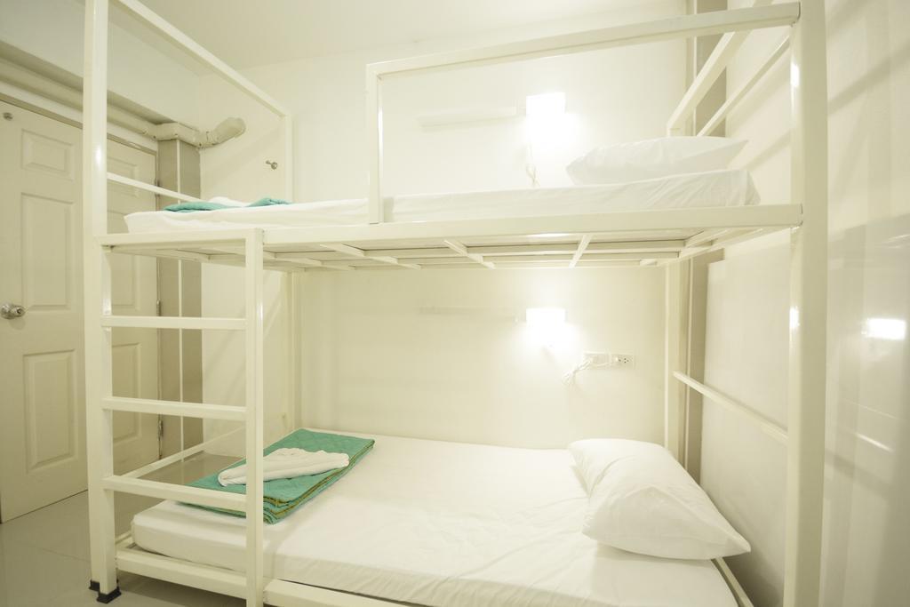Irest Ao Nang Seafront Hostel Ngoại thất bức ảnh