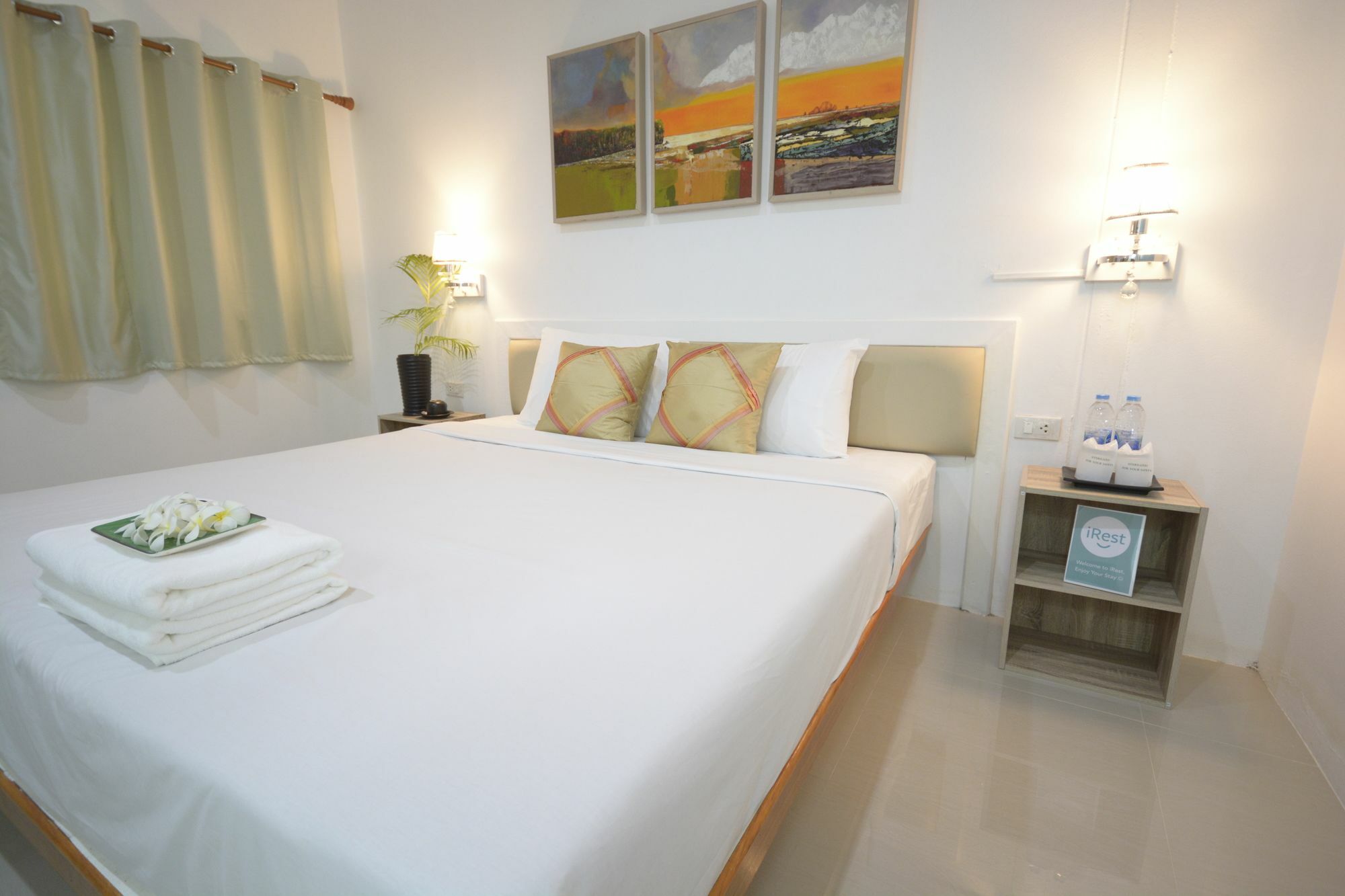 Irest Ao Nang Seafront Hostel Ngoại thất bức ảnh