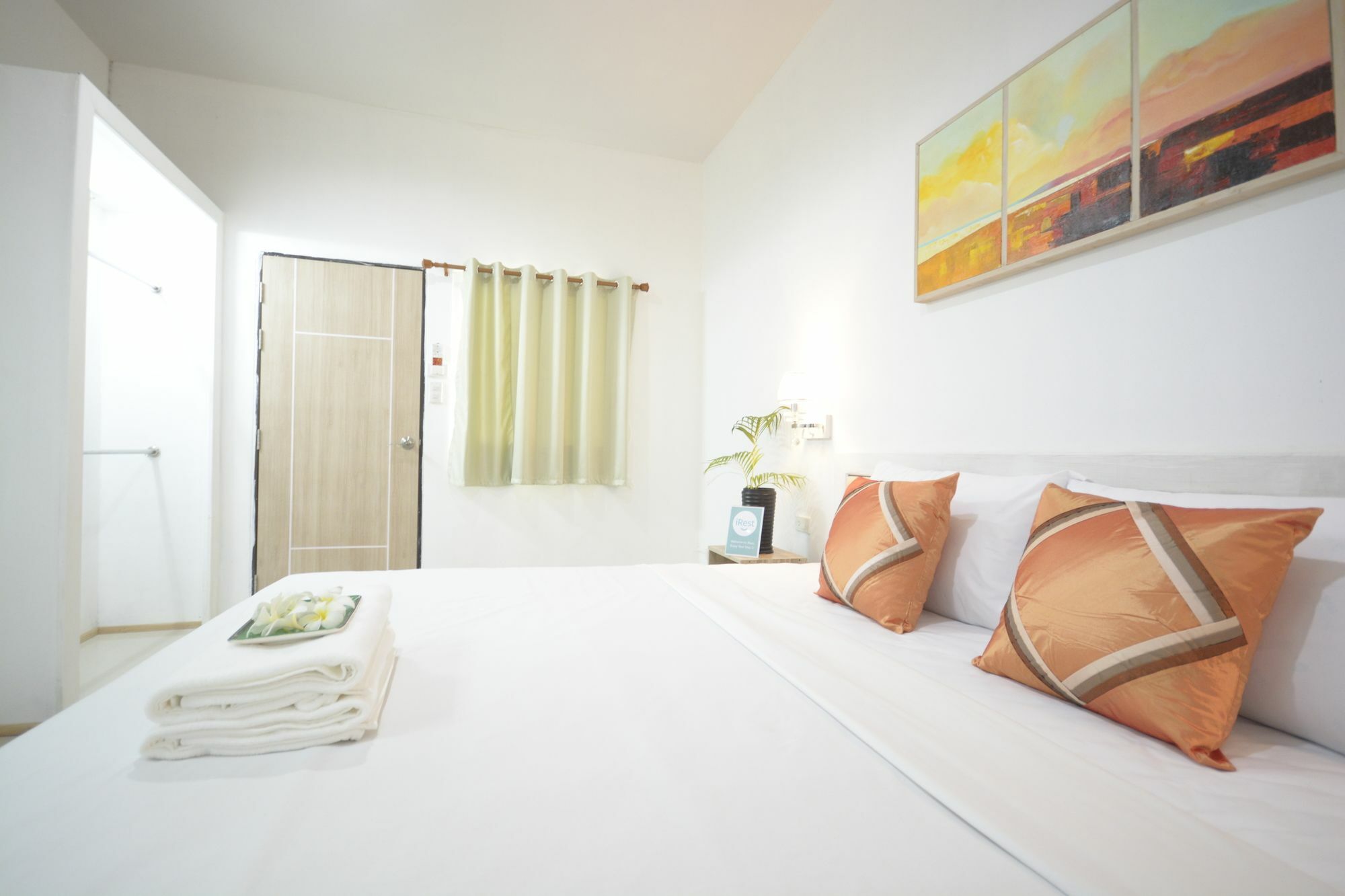 Irest Ao Nang Seafront Hostel Ngoại thất bức ảnh
