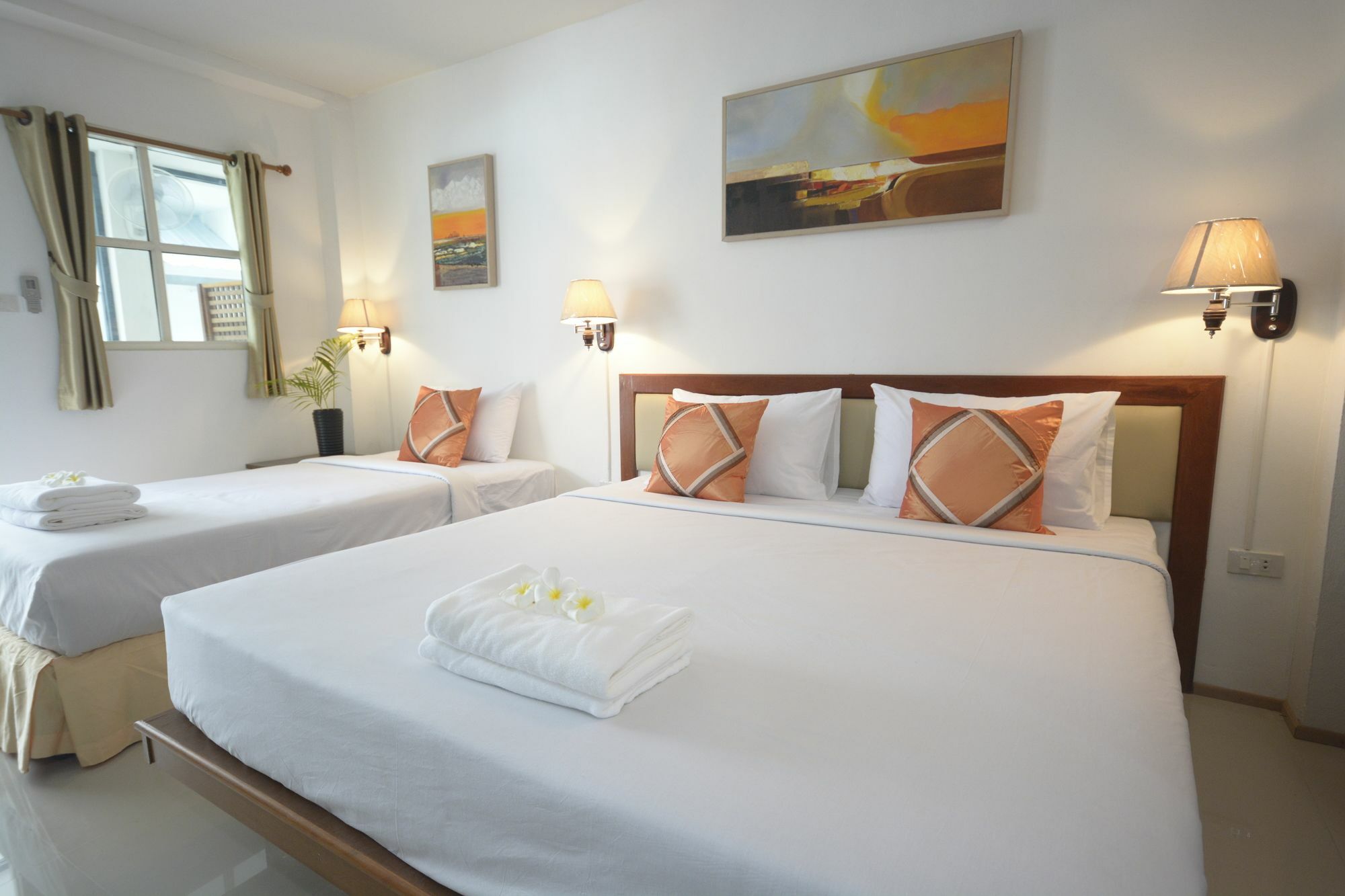 Irest Ao Nang Seafront Hostel Ngoại thất bức ảnh